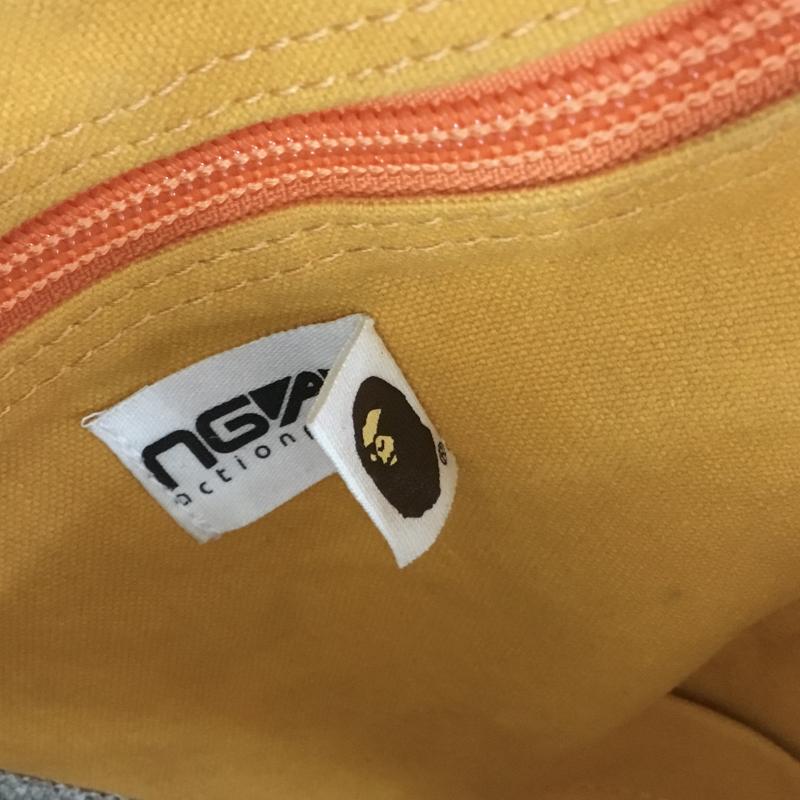 アベイシングエイプ A BATHING APE トートバッグ トートバッグ NGAP Wネーム 90s 90年代 ロゴ、文字 橙 / オレンジ / X カーキ / カーキ /  メンズ USED 古着 中古 10149898