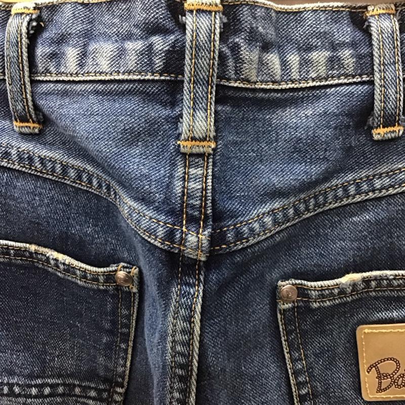 アベイシングエイプ A BATHING APE パンツ デニム、ジーンズ デニムパンツ ストレートパンツ スリムパンツ カジュアルパンツ S 無地 インディゴ / インディゴ /  メンズ USED 古着 中古 10111698