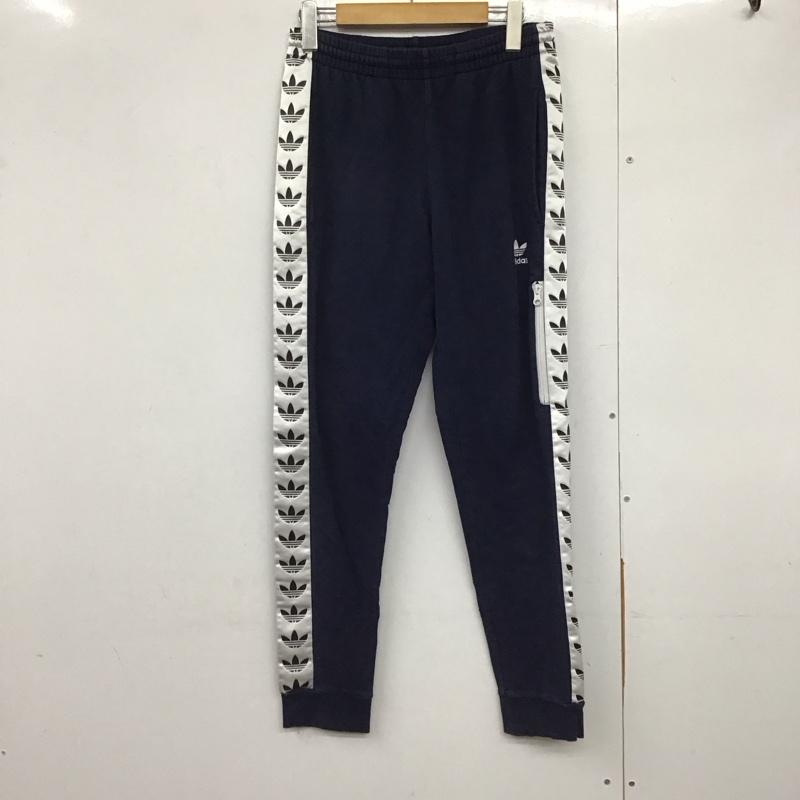 アディダス adidas パンツ ワークパンツ、ペインターパンツ ワークパンツ スリムパンツ カジュアルパンツ スウェットパンツ L ロゴ、文字 紺 / ネイビー /  メンズ USED 古着 中古 10141786