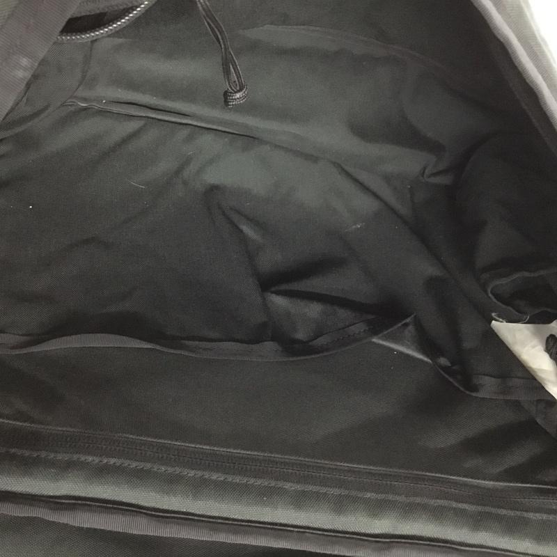 ミステリーランチ MYSTERY RANCH メッセンジャーバッグ メッセンジャーバッグ インベーダー ショルダーバッグ ロゴ、文字 黒 / ブラック /  メンズ USED 古着 中古 10145495