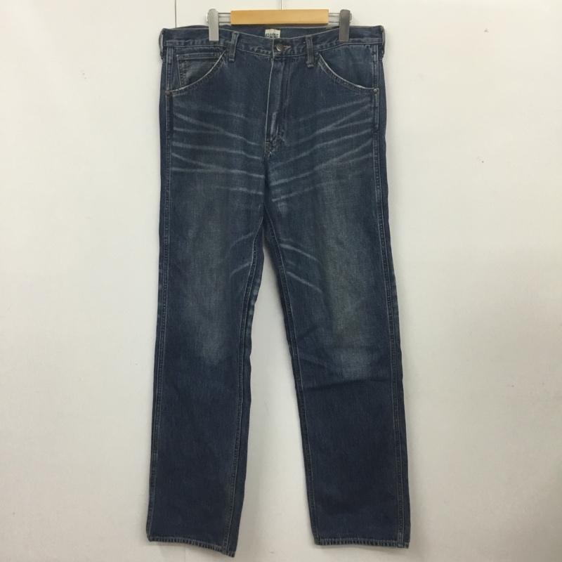 ベイプ BAPE パンツ デニム、ジーンズ デニムパンツ ストレートパンツ ワイドパンツ カジュアルパンツ XL プリント インディゴ / インディゴ /  メンズ USED 古着 中古 10118647