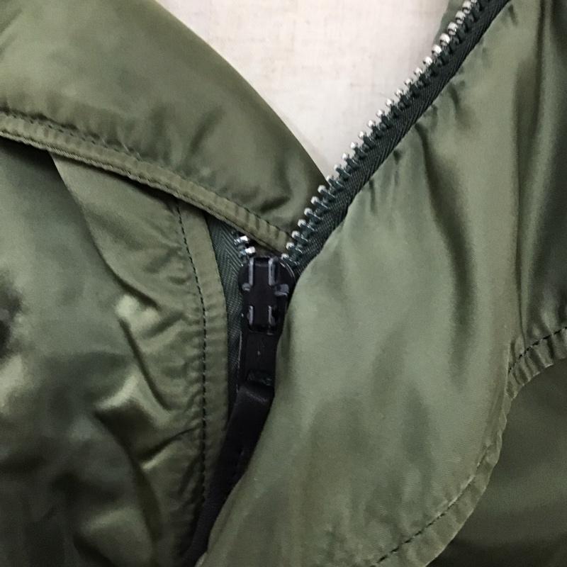 アルファインダストリー Alpha Industries ジャケット、上着 ジャンパー、ブルゾン ジップアップ M 無地 カーキ / カーキ /  メンズ USED 古着 中古 10115251