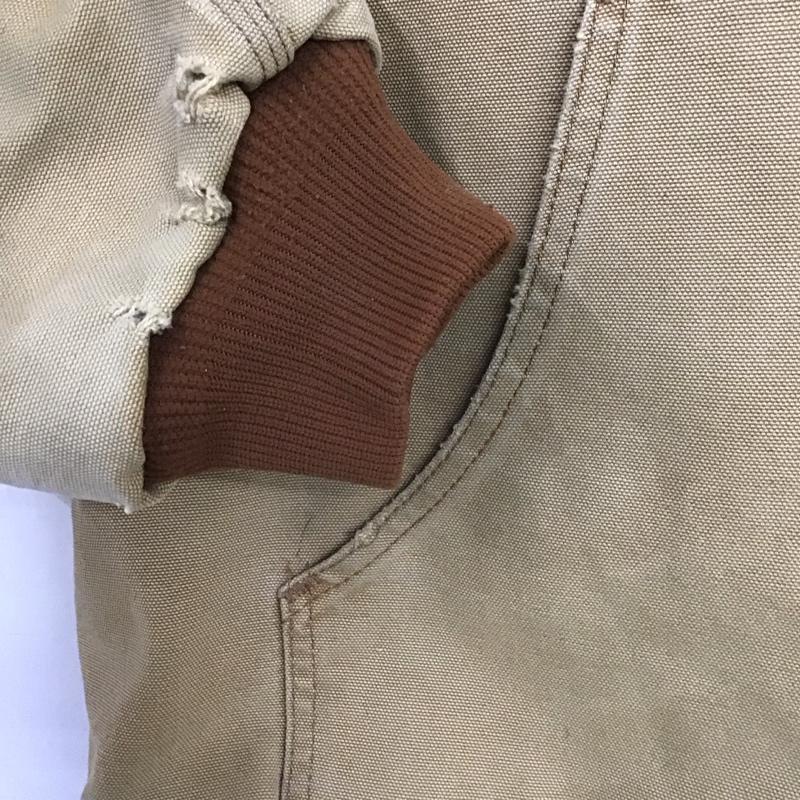 カーハート Carhartt ジャケット、上着 ジャンパー、ブルゾン ジップアップジャケット アウター 古着 L ロゴ、文字 ベージュ / ベージュ /  メンズ USED 古着 中古 10147368