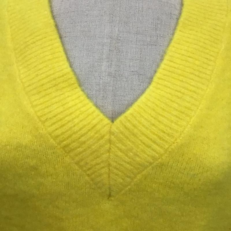 ザラ ZARA ニット、セーター 長袖 2142 201 300 Vネック S 無地 黄 / イエロー /  レディース USED 古着 中古 10119602