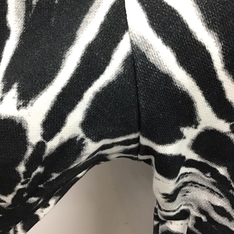 ザラ ZARA トレーナー 長袖 スウェット クルーネック M 総柄 白 / ホワイト / X 黒 / ブラック / X 水色 / ライトブルー /  レディース USED 古着 中古 10119604