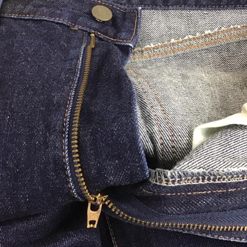 ケンゾージーンズ KENZOJEANS パンツ デニム、ジーンズ khb172 デニムパンツ スリムパンツ カジュアルパンツ ロゴ、文字 インディゴ / インディゴ /  メンズ USED 古着 中古 10148333