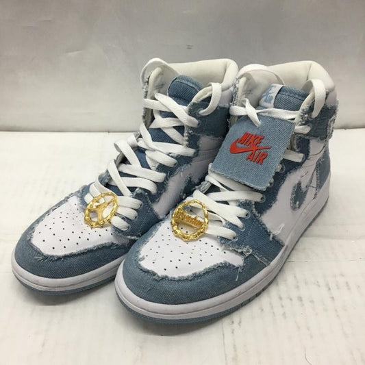 ナイキ NIKE スニーカー スニーカー DM9036-104 WMNS AIR JORDAN 1 RETRO HIGH OG 24.5cm 24.5cm ロゴ、文字 白 / ホワイト / X 水色 / ライトブルー /  レディース USED 古着 中古 10106526