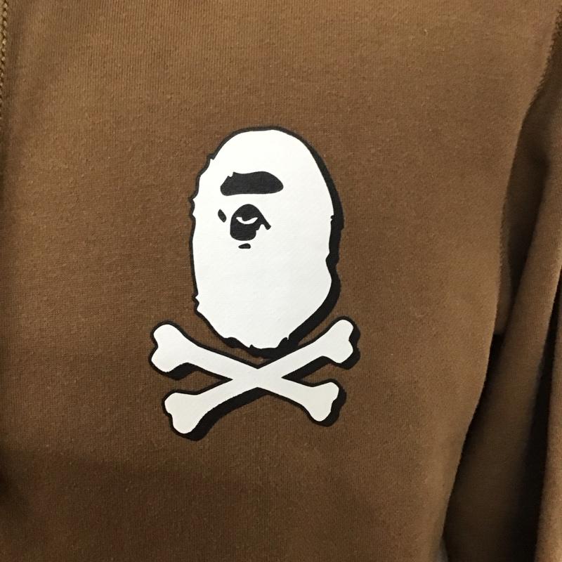 アベイシングエイプ A BATHING APE パーカー 長袖 長袖パーカー フード付きパーカー プリントスウェット トレーナー XL ロゴ、文字 茶 / ブラウン /  メンズ USED 古着 中古 10118076