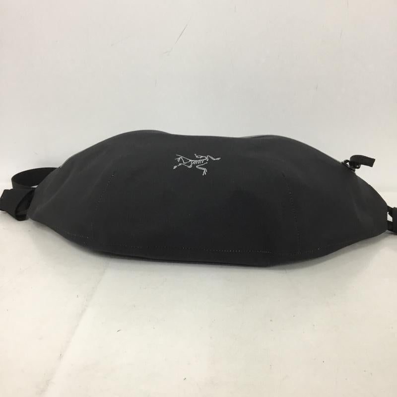 アークテリクス ARC TERYX ウエストバッグ ウエストバッグ グランヴィルクロスボディバッグ X000009622 ワンポイント 黒 / ブラック /  メンズ USED 古着 中古 10136972