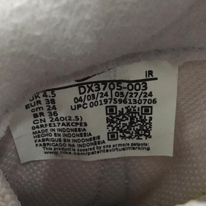 ナイキ NIKE スニーカー スニーカー DX3705-003 WMNS AIR MAX INTRLK 24cm 24.0cm ロゴ、文字 紫 / パープル /  レディース USED 古着 中古 10142411