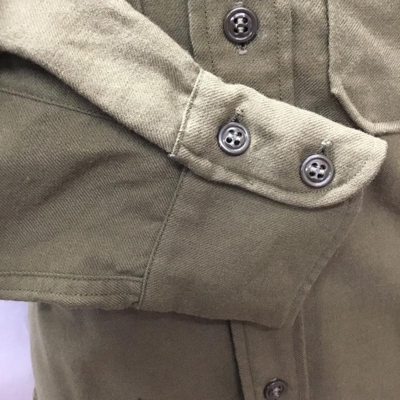 ミリタリー ミリタリー シャツ、ブラウス 長袖 ミリタリーシャツ 長袖シャツ ジャケット 無地 カーキ / カーキ /  メンズ USED 古着 中古 10112326