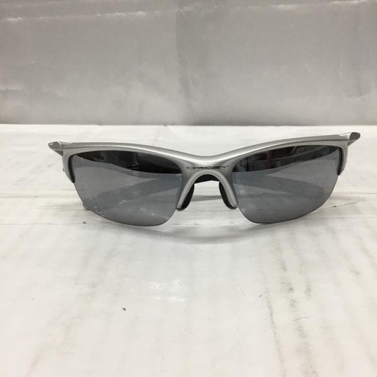 オークリー OAKLEY めがね・サングラス サングラス OO9153-02 スポーツサングラス HALF JACKET2.0 ロゴ、文字 銀 / シルバー / X 黒 / ブラック /  メンズ USED 古着 中古 10108219