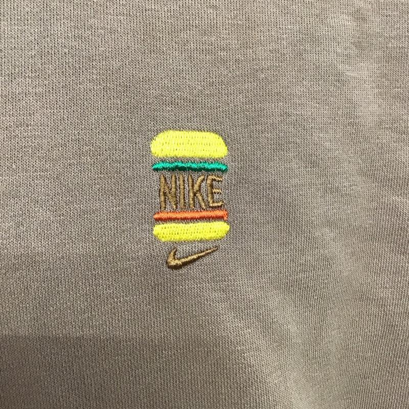 ナイキ NIKE パーカー 長袖 DQ5296-256 NSWFTSLFDプルオーバーL/Sフーディ 長袖パーカー XXL ロゴ、文字 茶 / ブラウン /  メンズ USED 古着 中古 10117263