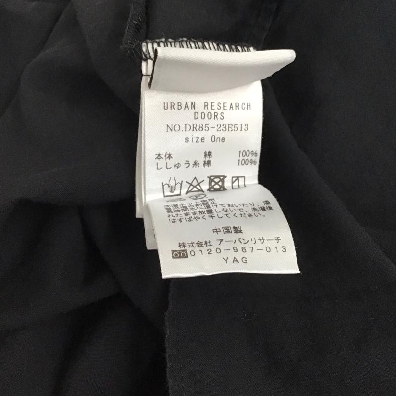 アーバンリサーチドアーズ URBAN RESEARCH DOORS シャツ、ブラウス 半袖 DR85-23E513 無地 黒 / ブラック /  レディース USED 古着 中古 10136491