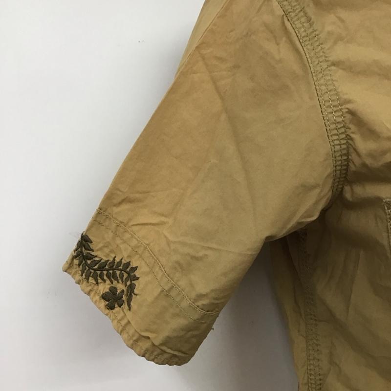 ステューシー STUSSY シャツ、ブラウス 半袖 半袖シャツ カラーシャツ カジュアルシャツ 刺繍 M ロゴ、文字 ベージュ / ベージュ /  メンズ USED 古着 中古 10112090