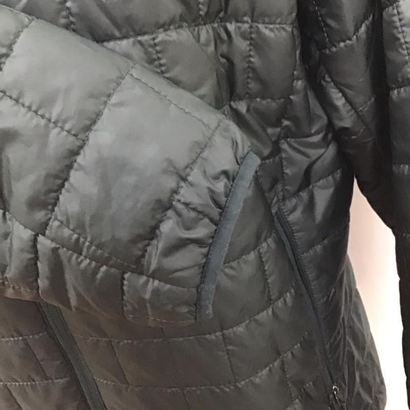 パタゴニア patagonia ジャケット、上着 ジャンパー、ブルゾン ジップアップジャケット ジャンパー アウター ダウンジャケット L ロゴ、文字 緑 / グリーン /  メンズ USED 古着 中古 10106767