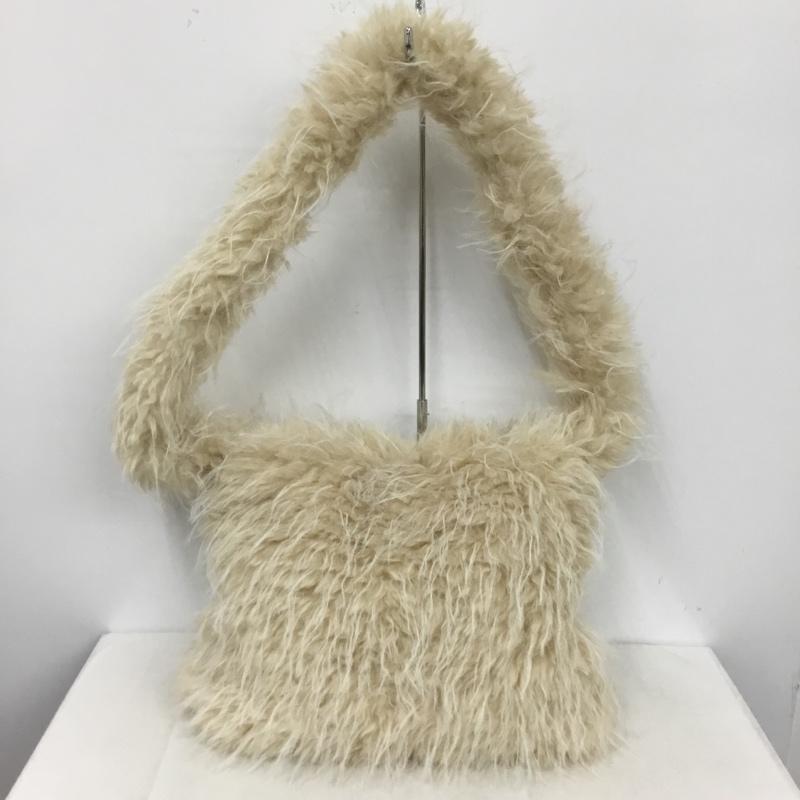 カスタネ Kastane ショルダーバッグ ショルダーバッグ ロングファーバッグ フェイクファー 無地 アイボリー / アイボリー /  レディース USED 古着 中古 10142841