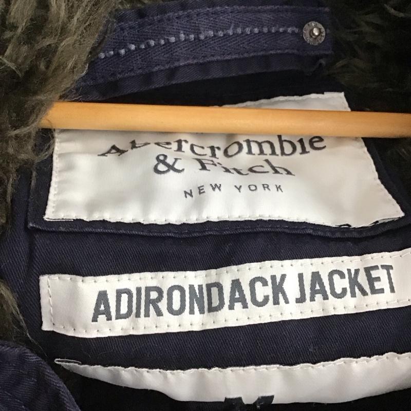 アバクロンビーアンドフィッチ ABERCROMBIE&FITCH ジャケット、上着 ジャンパー、ブルゾン ジップアップジャケット アウター スタンドカラー M ロゴ、文字 紺 / ネイビー /  メンズ USED 古着 中古 10146205