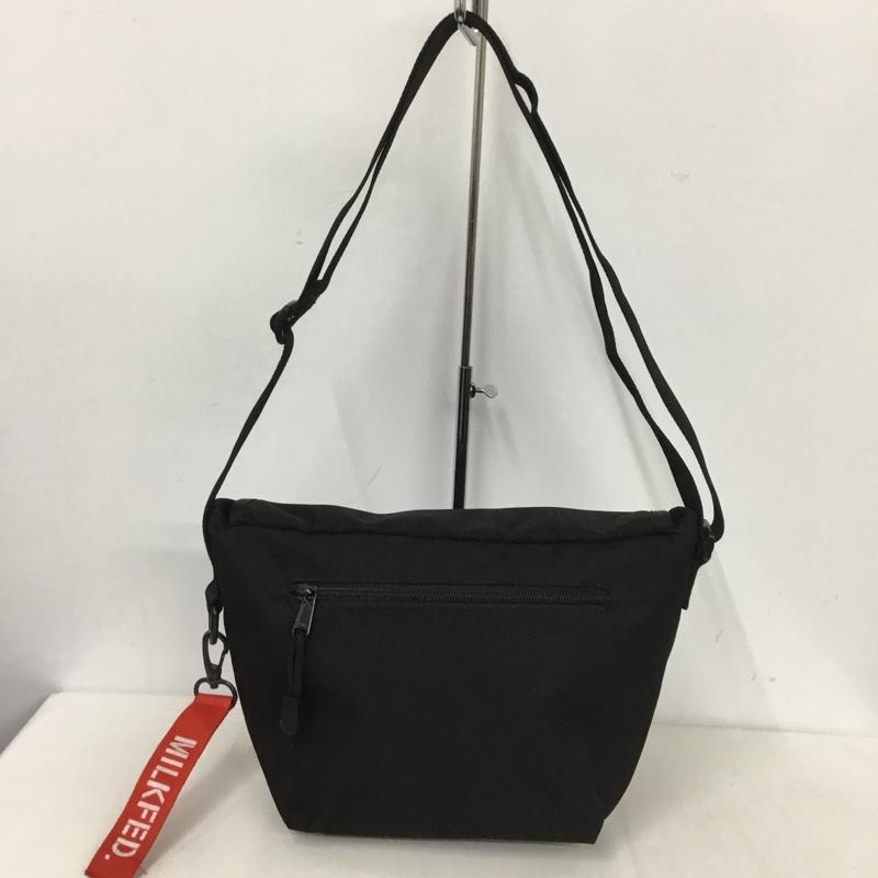 ミルクフェド MILKFED. メッセンジャーバッグ メッセンジャーバッグ 03181049 ショルダーバッグ ボックスロゴ ロゴ、文字 黒 / ブラック /  レディース USED 古着 中古 10142819