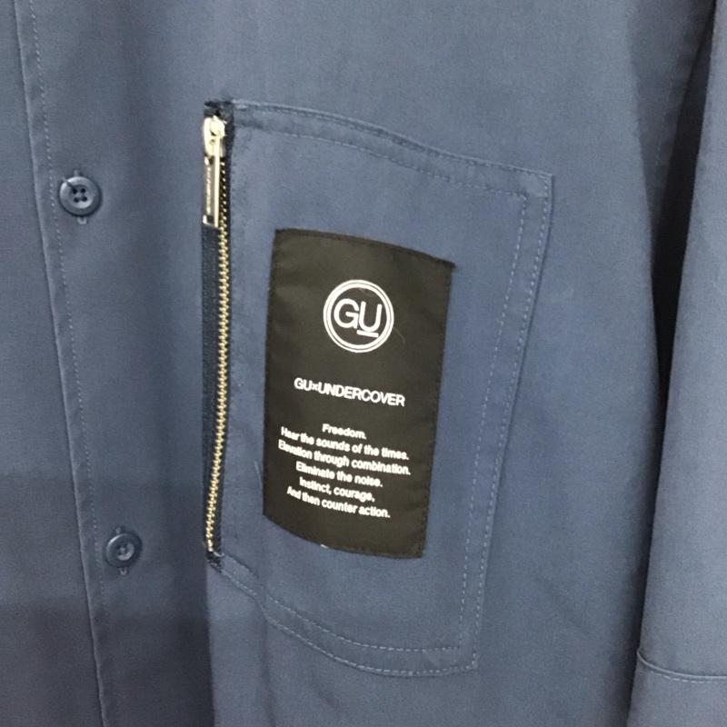 ジーユー GU シャツ、ブラウス 半袖 331-337861 半袖シャツ カラーシャツ アンダーカバー M ロゴ、文字 紺 / ネイビー /  メンズ USED 古着 中古 10130568