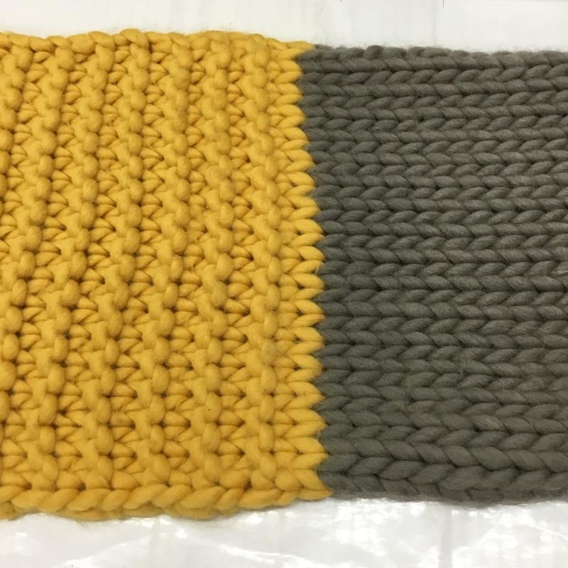 フェンディ FENDI マフラー マフラー FXS124 ニット 箱有 フリンジ ロゴ、文字 灰 / グレー / X 黄 / イエロー /  メンズ USED 古着 中古 10117611