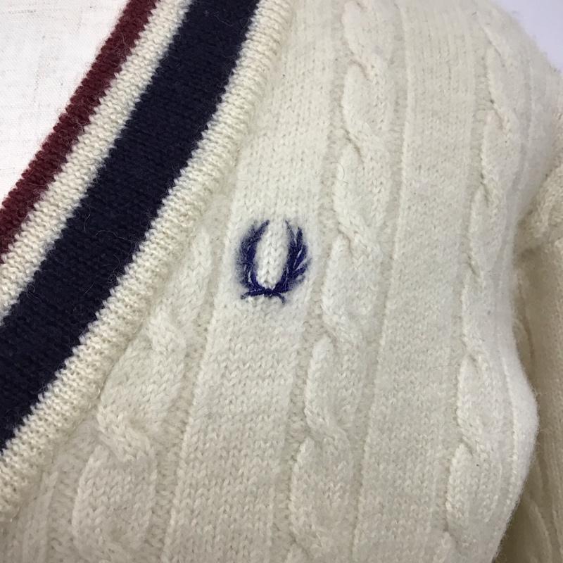 フレッドペリー FRED PERRY ニット、セーター 長袖 長袖ニットカットソー ニット セーター Vネックニット L ロゴ、文字 マルチカラー / マルチカラー /  メンズ USED 古着 中古 10117258