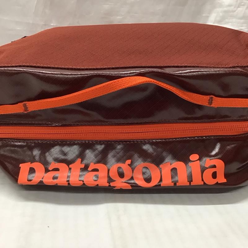 パタゴニア patagonia バッグ バッグ STY49370FA16 ブラックホール キューブ ポーチ ロゴ、文字 ボルドー / ボルドー /  メンズ USED 古着 中古 10118885