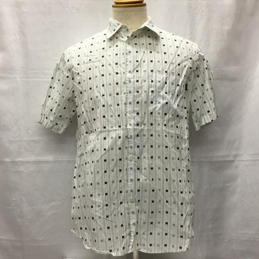 ステューシー STUSSY シャツ、ブラウス 半袖 半袖シャツ カラーシャツ 半袖カットソー プリントシャツ M 総柄 白 / ホワイト / X カーキ / カーキ /  メンズ USED 古着 中古 10106404