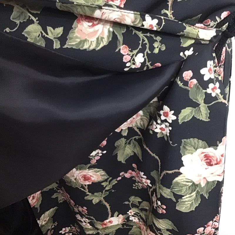 インゲボルグ INGEBORG スカート ロングスカート P021FFS21 ラップスカート 巻きスカート プリーツ 花柄 黒 / ブラック /  レディース USED 古着 中古 10108600