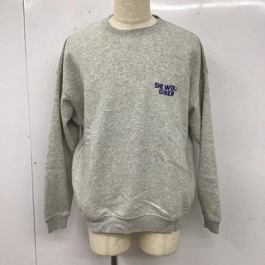 フリークスストア FREAK S STORE トレーナー 長袖 1221248900714 SHE WOLF DINER スウェット バックプリント 裏起毛 M ロゴ、文字 灰 / グレー /  メンズ USED 古着 中古 10112932