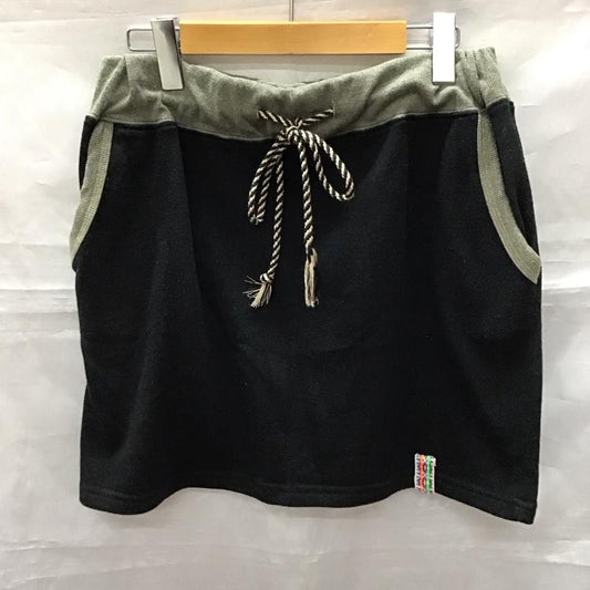 チチカカ TITICACA スカート ひざ丈スカート スウェット FREE 無地 黒 / ブラック / X カーキ / カーキ /  レディース USED 古着 中古 10114870