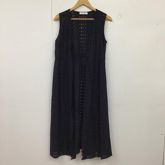 アズールバイマウジー AZUL BY MOUSSY ベスト ベスト 250aaw30-m107 ロングジレ FREE 総柄 紺 / ネイビー /  レディース USED 古着 中古 10149342
