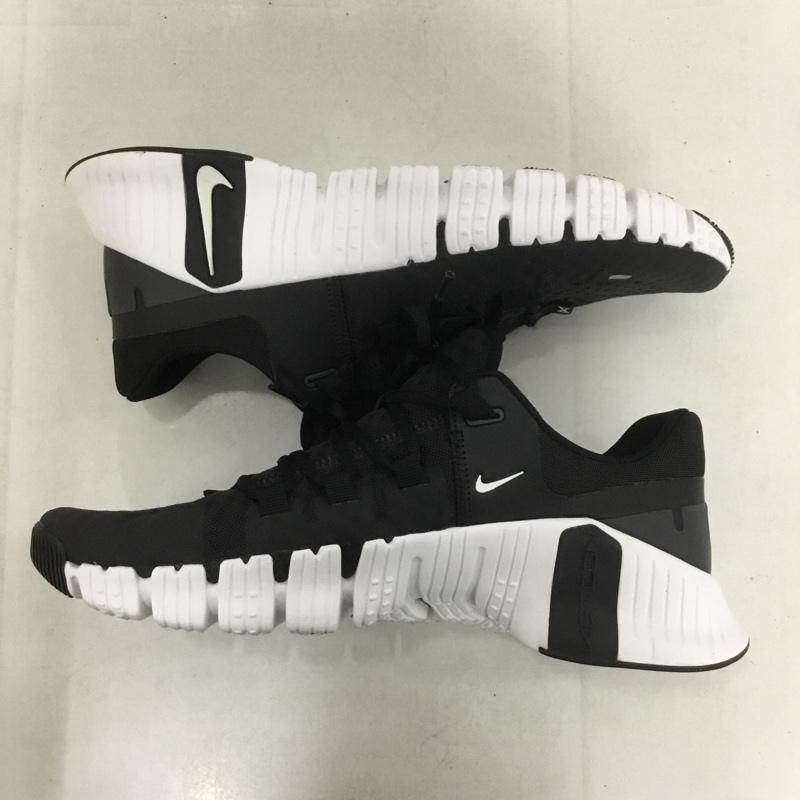 ナイキ NIKE スニーカー スニーカー DV3949-001 FREE METCON 5 27.5cm 27.5cm ロゴ、文字 黒 / ブラック / X 白 / ホワイト /  メンズ USED 古着 中古 10141585