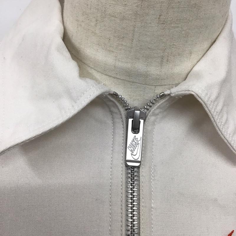 ナイキ NIKE シャツ、ブラウス 半袖 dm5284-030 NSWNIKETRENDL/Sオーバーシャツ 半袖シャツ ジップアップカラー S ロゴ、文字 白 / ホワイト /  メンズ USED 古着 中古 10125919