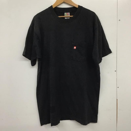 フルーツオブザルーム FRUIT OF THE LOOM Tシャツ 半袖 半袖カットソー プリントTシャツ クルーネックカットソー 古着 XL ロゴ、文字 黒 / ブラック /  メンズ USED 古着 中古 10140544