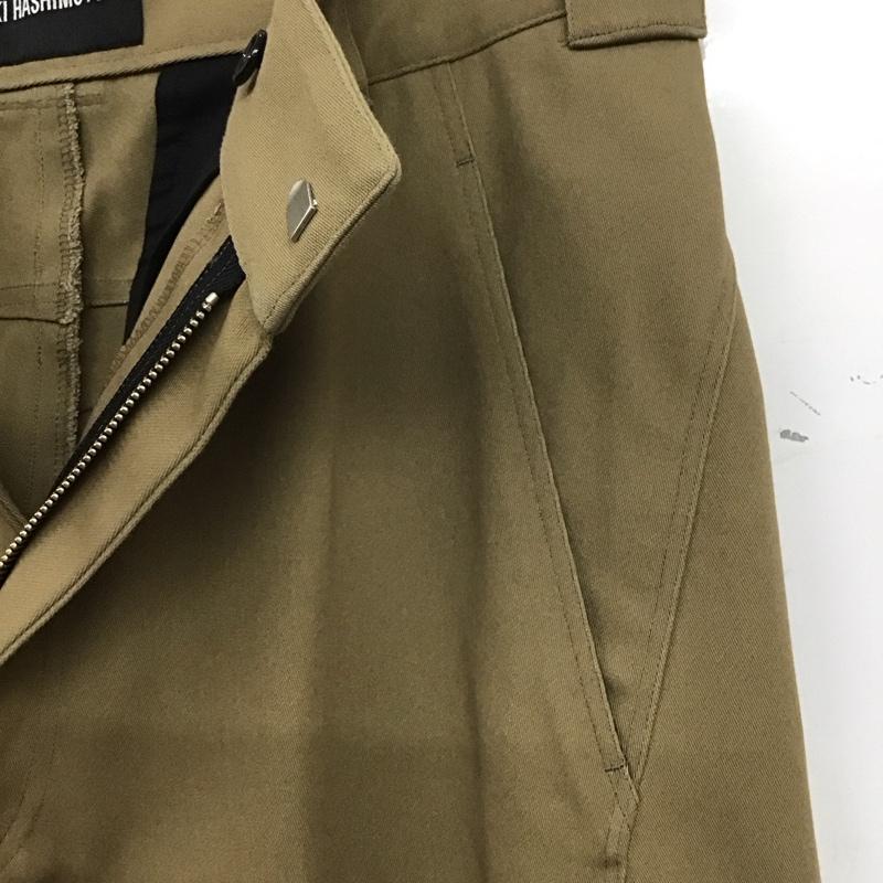 ユウキハシモト YUKI HASHIMOTO パンツ ワークパンツ、ペインターパンツ 222-01-0202 TWISTED WORK PANTS WITH POLAROID タグ付き 46 プリント ベージュ / ベージュ /  メンズ USED 古着 中古 10140203