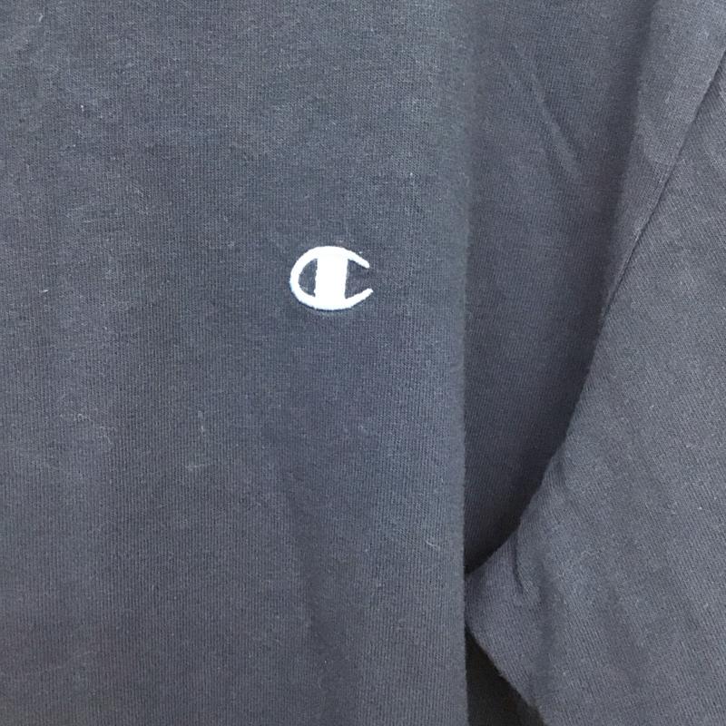 チャンピオン Champion カットソー 長袖 c8-t403 長袖カットソー クルーネックカットソー XXL ロゴ、文字 紺 / ネイビー /  メンズ USED 古着 中古 10131355