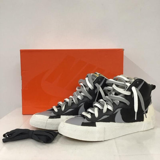 ナイキ NIKE スニーカー スニーカー BV0072-002 BLAZER MID SACAI 28cm 箱有 28.0cm ロゴ、文字 黒 / ブラック / X 白 / ホワイト / X 灰 / グレー /  メンズ USED 古着 中古 10132472