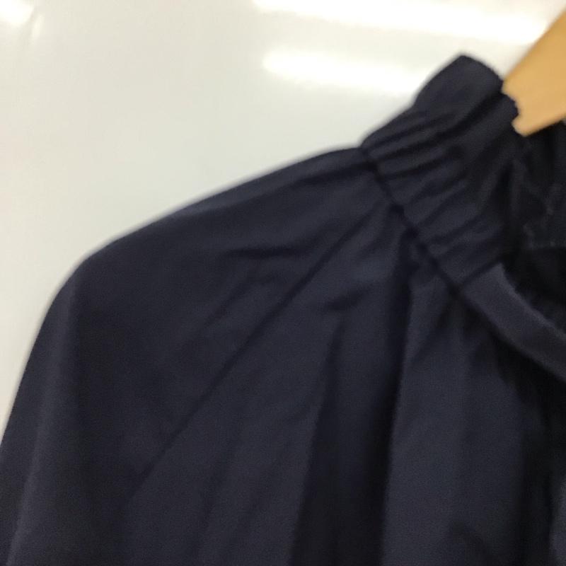 グリーンレーベルリラクシング green label relaxing シャツ、ブラウス 長袖 3611-199-1986 ブロード フリルカラー ブラウス 無地 紺 / ネイビー /  レディース USED 古着 中古 10136911