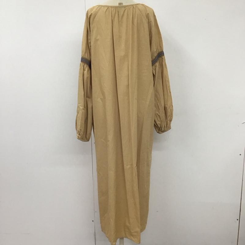 ダブルクローゼット w closet ワンピース ロングスカート 長袖シャツワンピース ノーカラーシャツワンピース ロングワンピース フレアスカート ワンポイント 茶 / ブラウン /  レディース USED 古着 中古 10113822