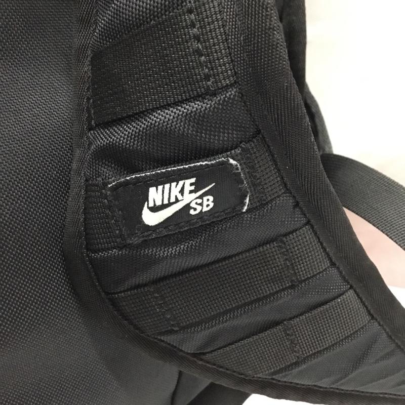 ナイキ NIKE リュックサック、デイパック リュックサック、デイバッグ BA5130 005 SB バックパック ロゴ、文字 黒 / ブラック /  メンズ USED 古着 中古 10113707