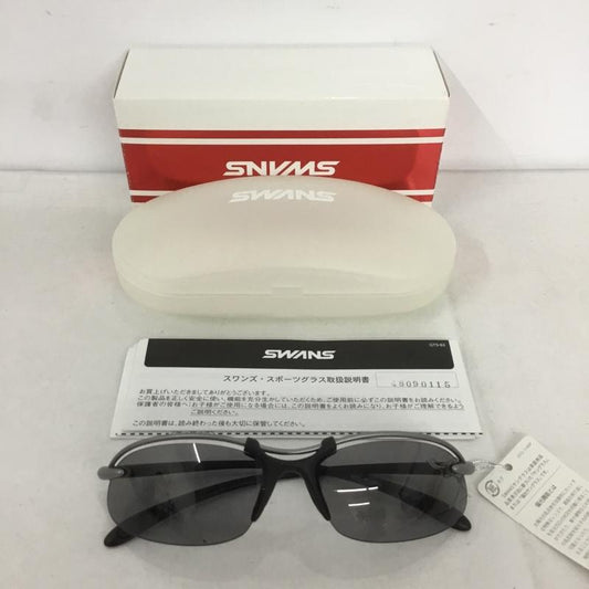 スワンズ Swans めがね・サングラス サングラス SA-501 スポーツサングラス 箱有 ロゴ、文字 黒 / ブラック / X 灰 / グレー /  メンズ USED 古着 中古 10141085