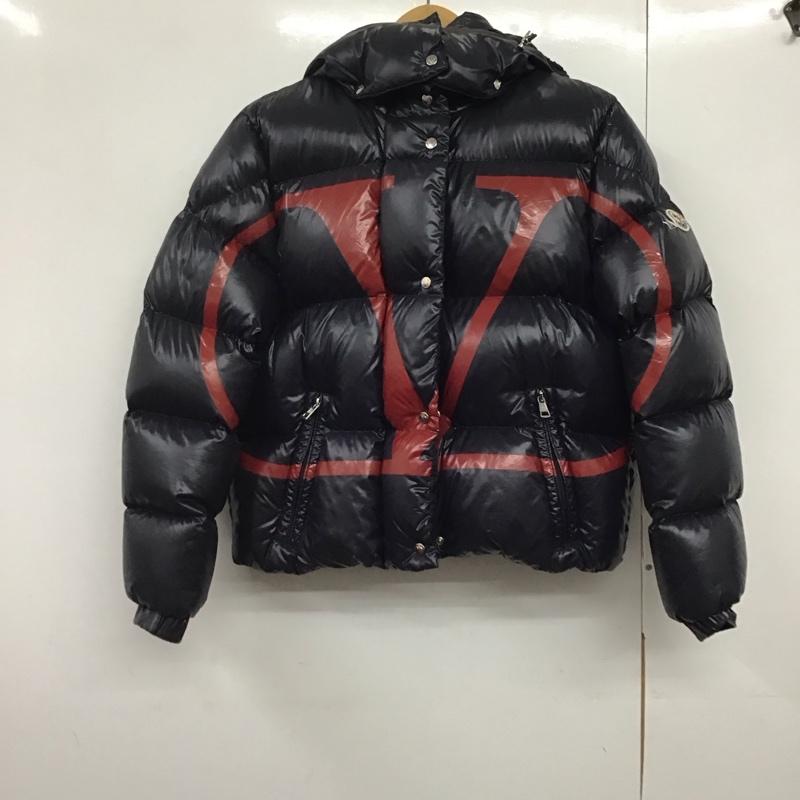 モンクレール MONCLER ジャケット、上着 ダウンジャケット VALENTINO SB3CN01A4AB 40 ロゴ、文字 紺 / ネイビー / X 赤 / レッド /  レディース USED 古着 中古 10142225