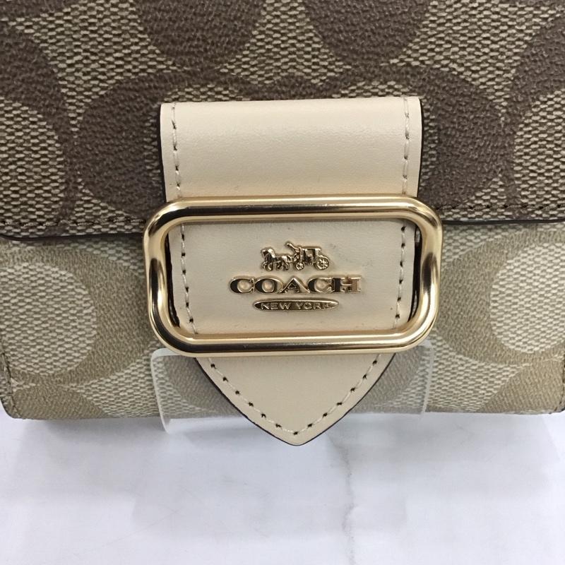 コーチ COACH 財布 二つ折り シグネチャー ロゴ、文字 ベージュ / ベージュ /  レディース USED 古着 中古 10111522