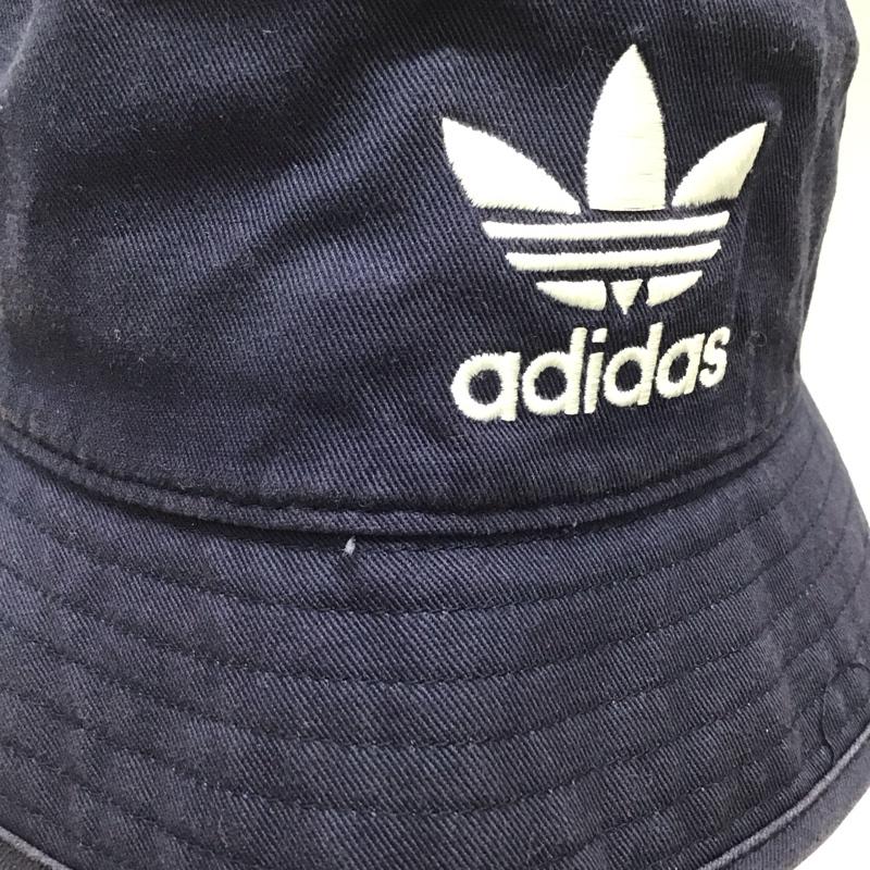 アディダス adidas 帽子 ハット S94587 Core Bucket Hat バケットハット バケハ ロゴ、文字 紺 / ネイビー /  メンズ USED 古着 中古 10121143