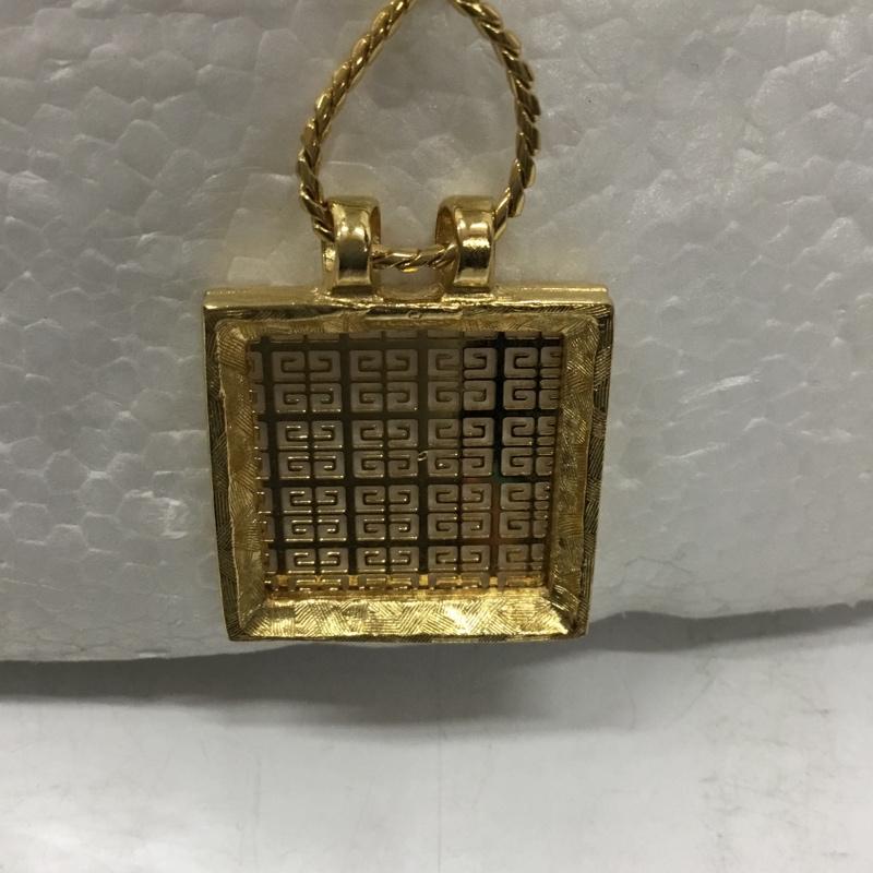 ジバンシィ GIVENCHY アクセサリー ネックレス、ペンダント スクエア 無地 金 / ゴールド /  メンズ USED 古着 中古 10107919