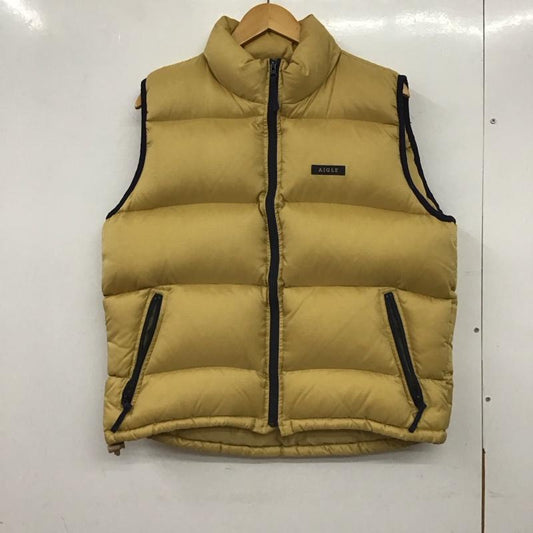 エーグル AIGLE ベスト ベスト ジップアップベスト ダウンベスト ノースリーブ M ロゴ、文字 マスタード / マスタード /  メンズ USED 古着 中古 10139636