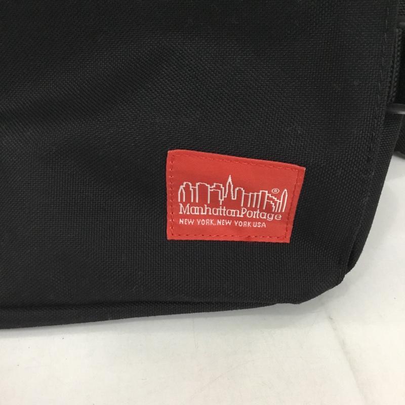 マンハッタンポーテージ Manhattan Portage リュックサック、デイパック リュックサック、デイバッグ Silvercup Backpack バックパック ロゴ、文字 黒 / ブラック /  メンズ USED 古着 中古 10125091