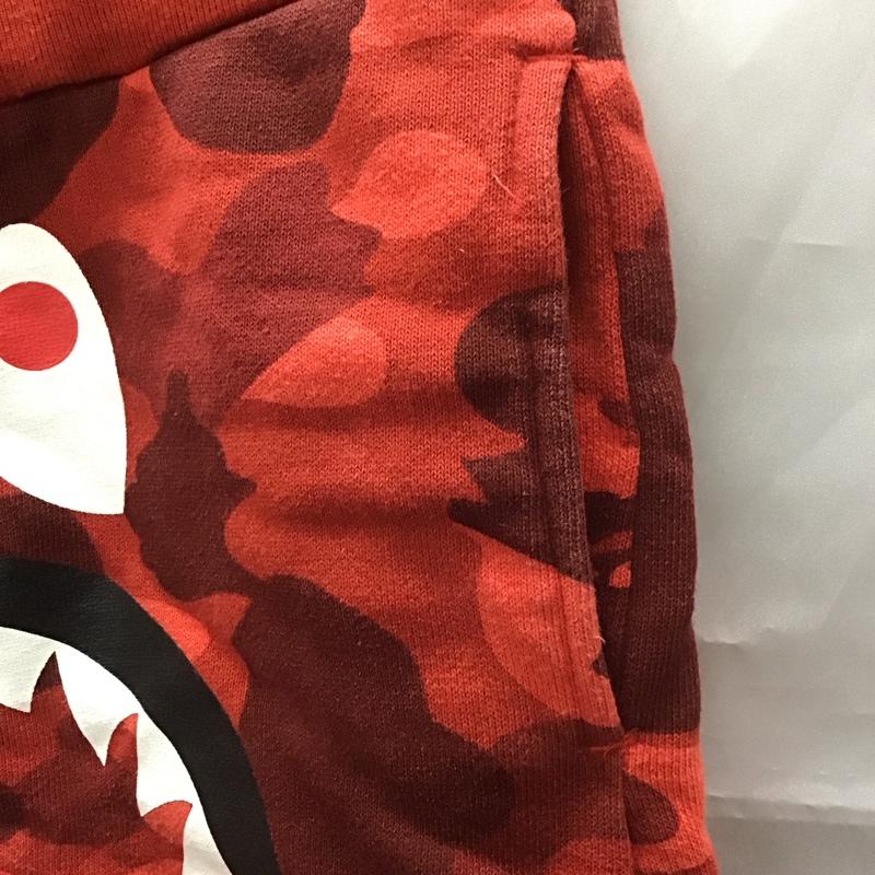 ベイプキッズ BAPEKIDS パンツ ショートパンツ ハーフパンツ ショートパンツ カジュアルパンツ 130cm プリント 赤 / レッド /  ボーイズ USED 古着 中古 10111668