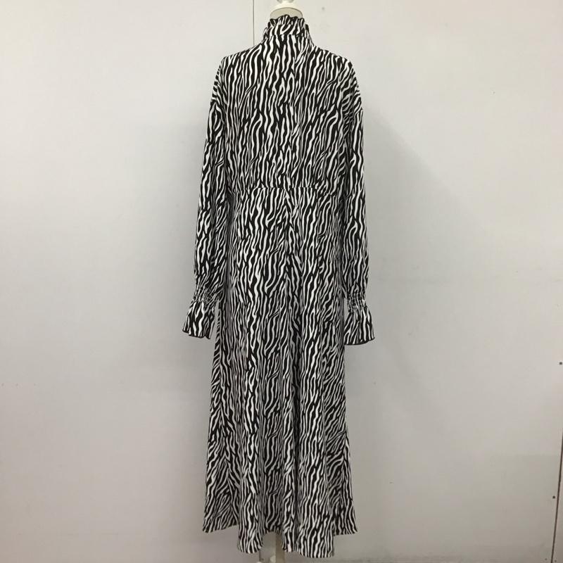 ジュエティ jouetie ワンピース ロングスカート 082150300601-01 スタンドカラー 長袖 M ゼブラ柄 黒 / ブラック / X 白 / ホワイト /  レディース USED 古着 中古 10110971